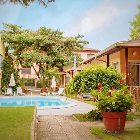 Holiday Village Interpark Kranevo Buitenkant foto