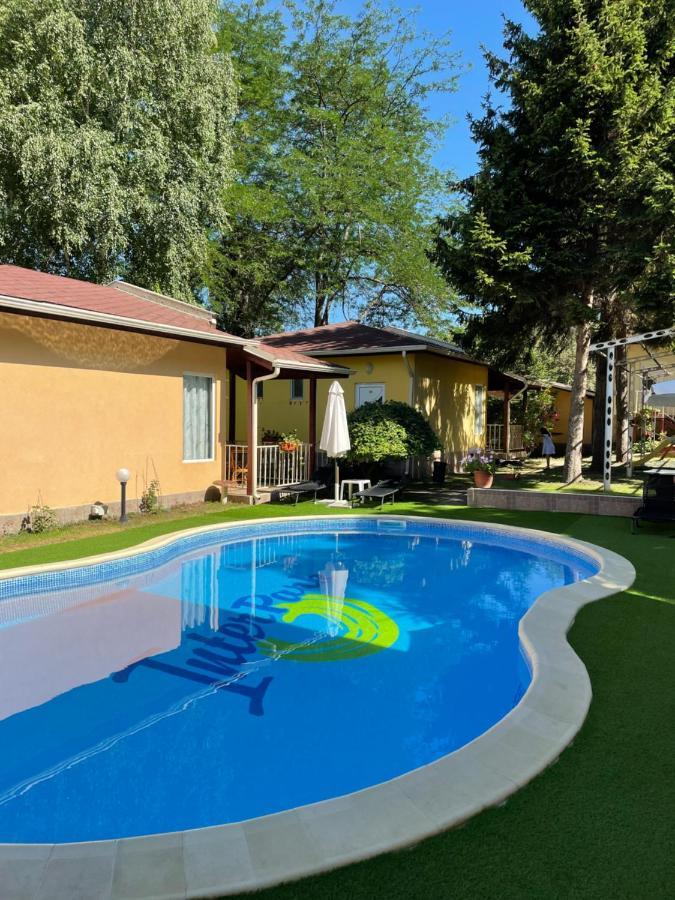 Holiday Village Interpark Kranevo Buitenkant foto